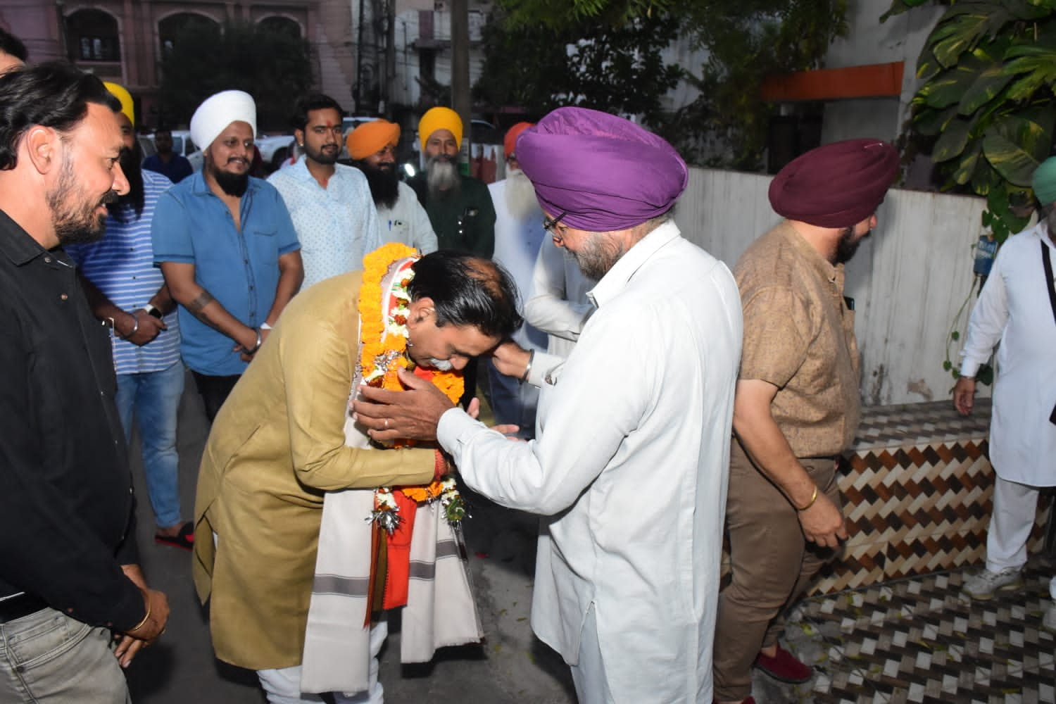 BJP candidate from Raipur West Assembly and former cabinet minister Rajesh Munat, Chhattisgarh Assembly elections, Hirapur Gurudwara, Khabargali.