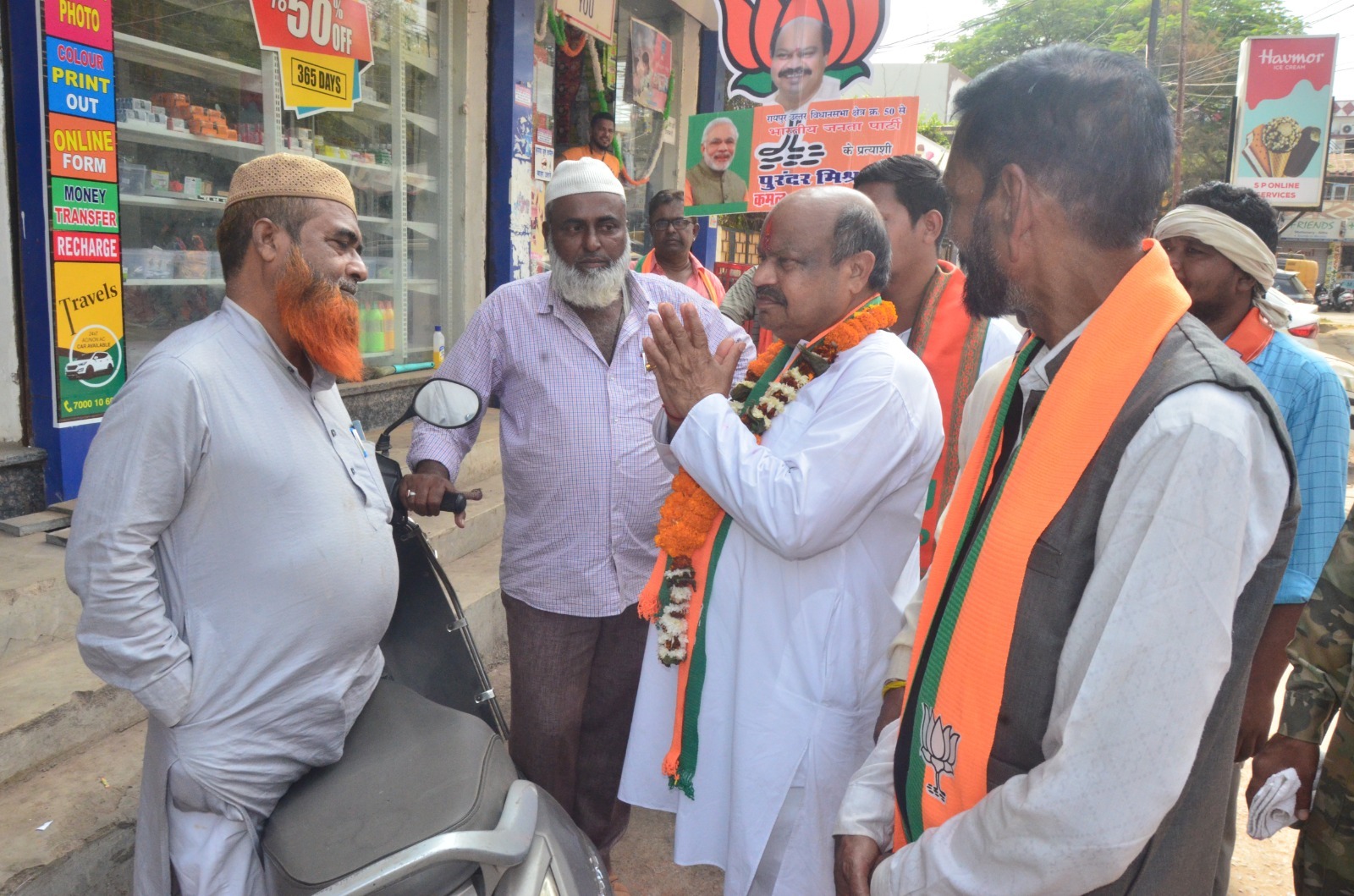 Purandar Mishra drove a rickshaw in the streets of Rajatalab to touch the heart of the people.