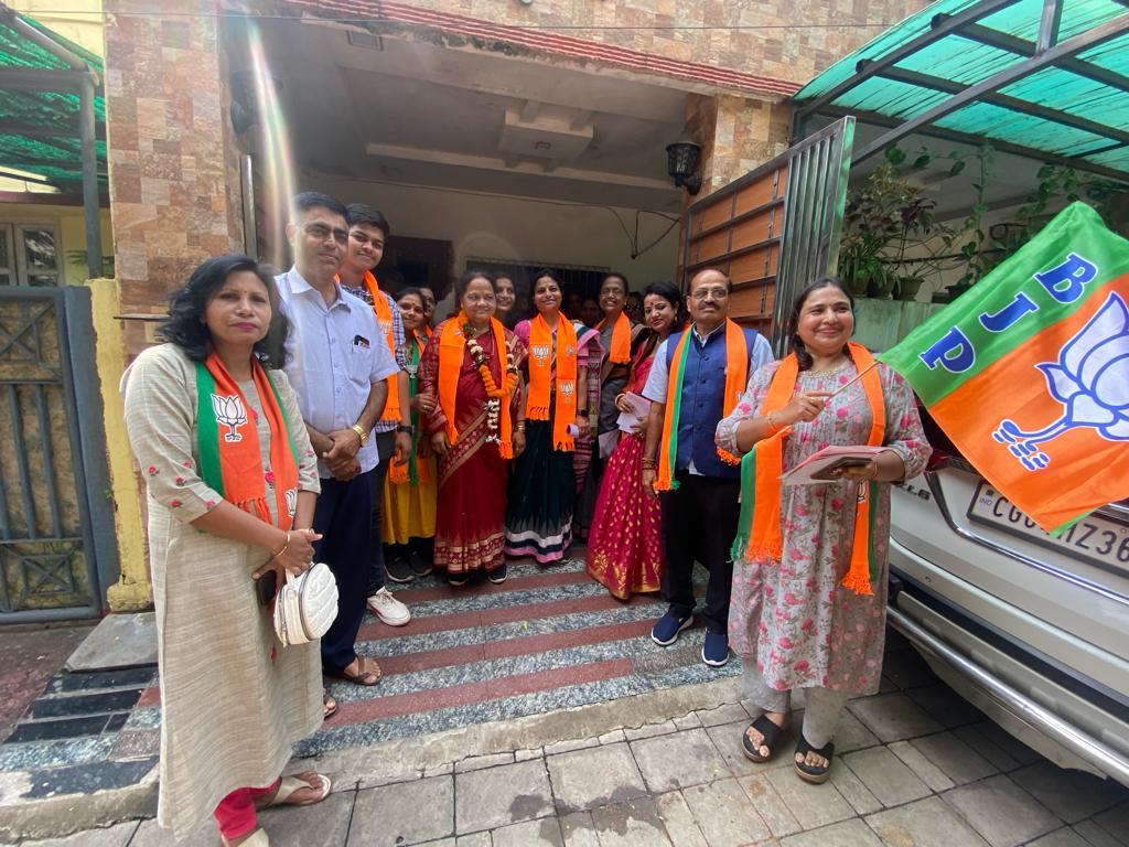 BJP candidate Purandar Mishra, North Assembly Raipur, BJP supported women did vigorous public relations, Chhattisgarh, Khabargali