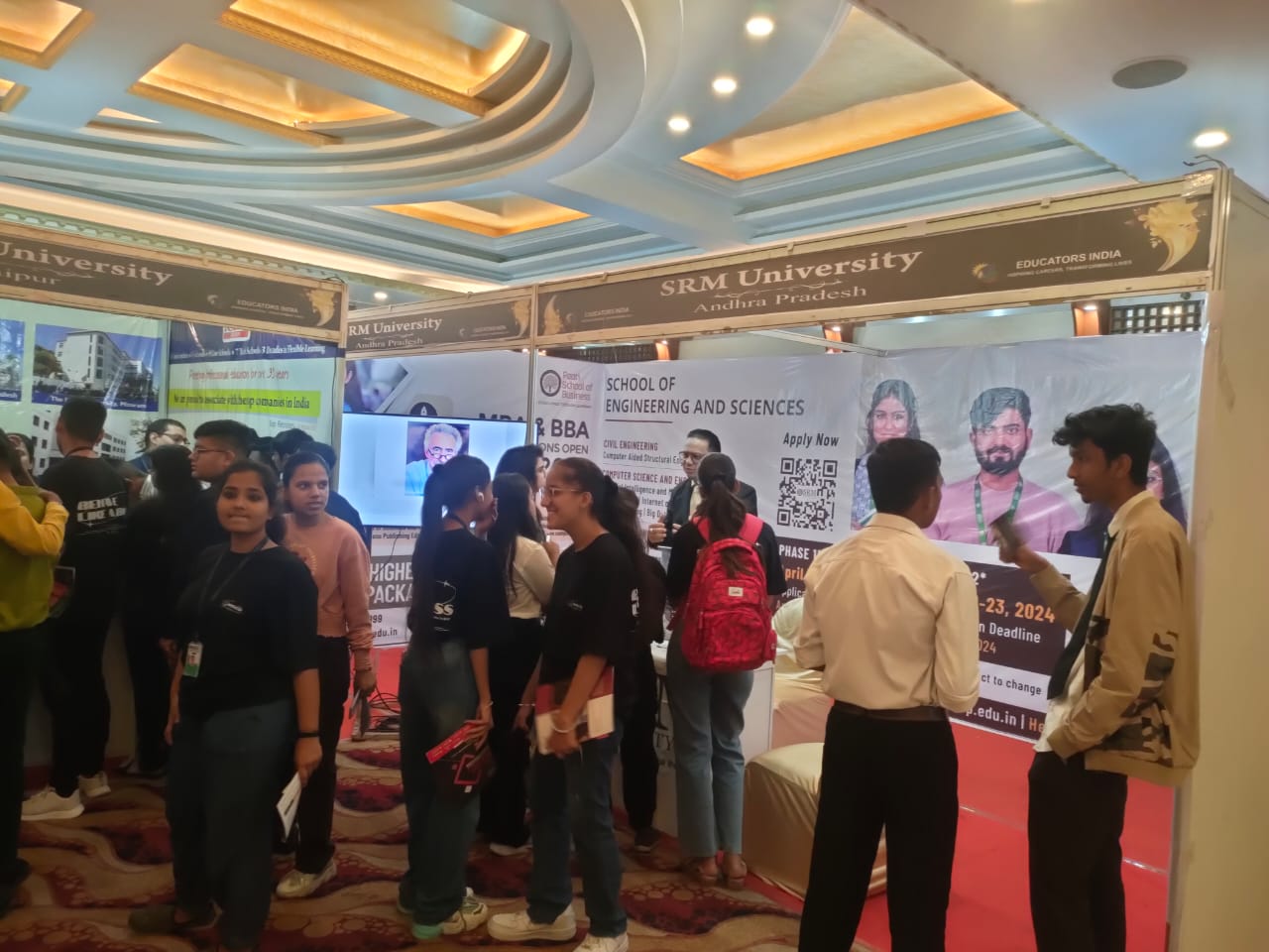 EducatorsIndia, Director Sunil Prajapati, Career Guidance Fair, Hotel Babylon, Nikku Sir Coaching Class, SRM University, Manipal University, Mahindra University, MIT University, Kalinga University, RV University, Anjaneya University, ITM University and ICFAI University, Raipur, Chhattisgarh, Khabargali