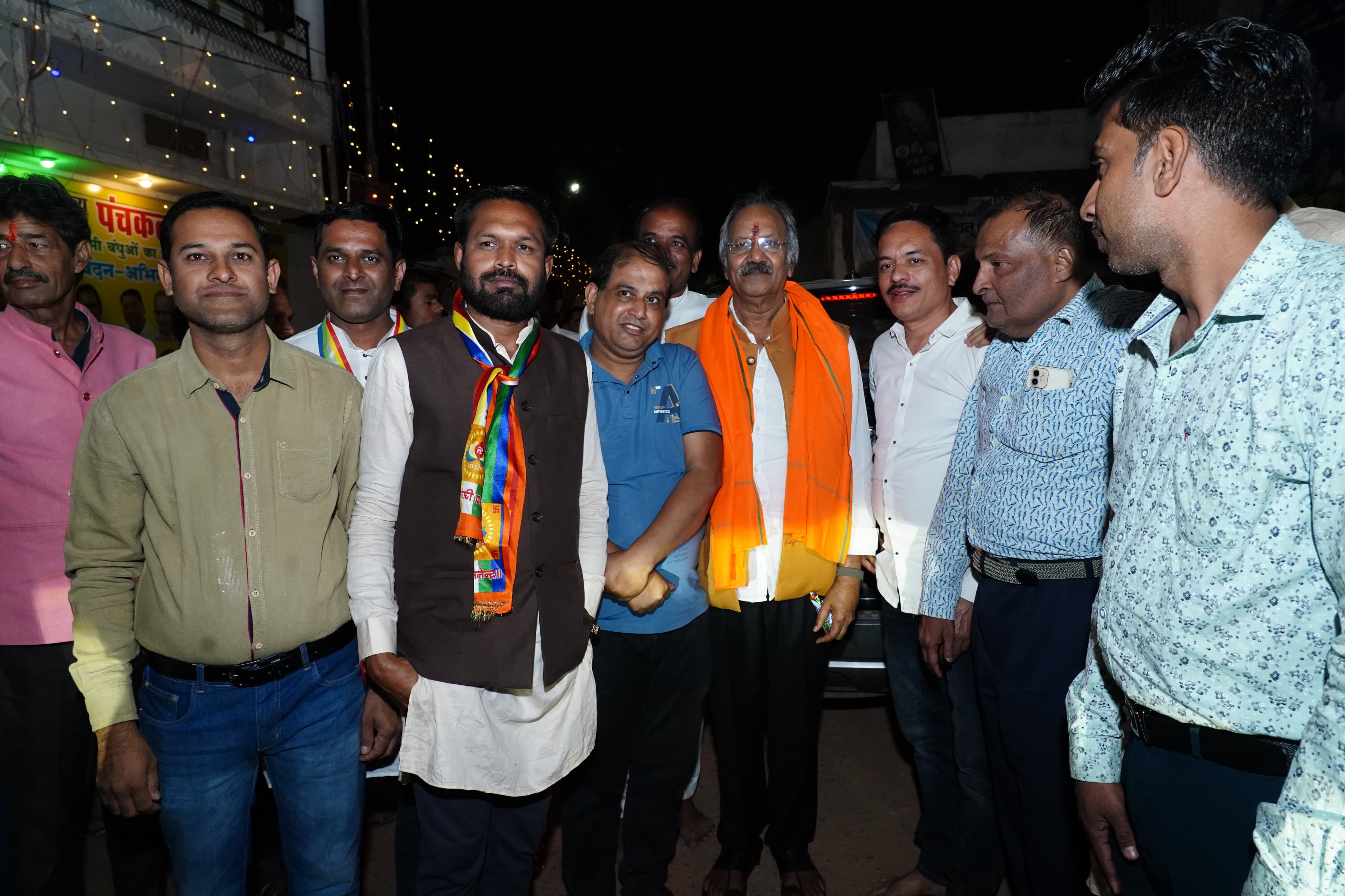 Brijmohan Aggarwal, Jain Muni Acharya Shri Vidya Sagar Ji Maharaj, Panchkalyanak Committee, Tilda Nevra, Chhattisgarh, Khabargali participated in the Pankalyanak of the newly constructed Jain temple.chhattisgarh, khabargali