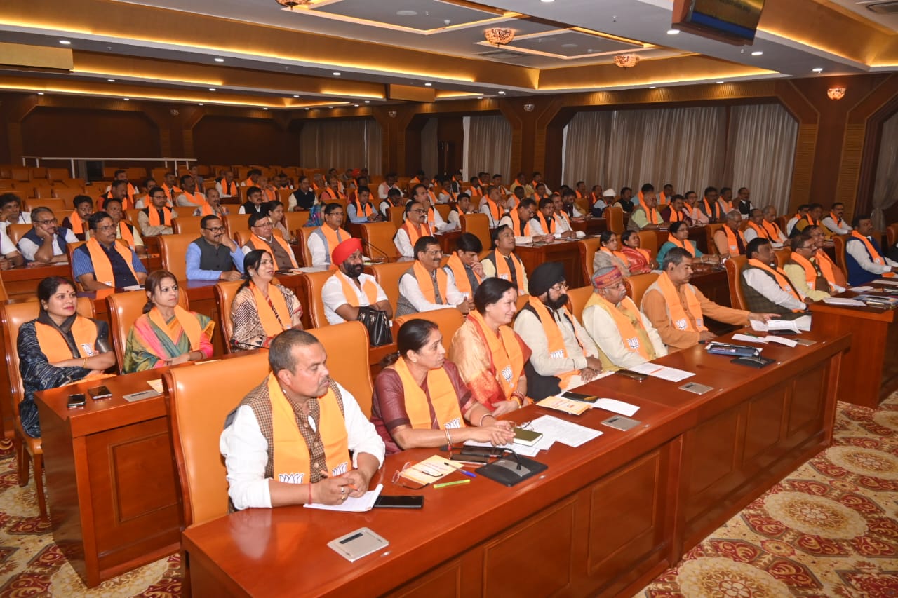 State BJP office Kushabhau Thackeray complex, important meeting of BJP's core committee, state officials and district presidents concluded, Chief Minister Vishnudev Sai, Kiran Singh Dev, Deputy Chief Ministers Arun Sao and Vijay Sharma, Nitin Naveen, Ajay Jamwal, Pawan Sai, Rajya Sabha MP National  Vice President Ms. Saroj Pandey, Deputy Chief Minister Vijay Sharma, Treasurer Nandan Jain, State General Secretary and MLA Kedar Kashyap, Brijmohan Agarwal, Gaurishankar Agarwal, Santosh Pandey, OP Chaudhary, Ajay Chandrakar, Dharamlal Kaushik, Chhattisgarh, Khabargali.