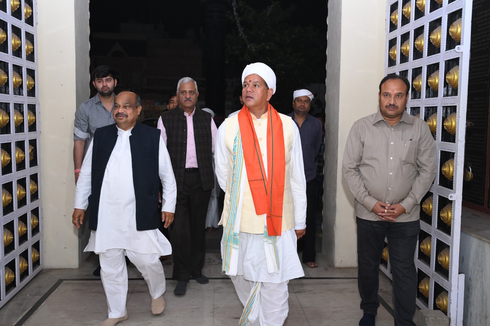Rawatpura government reached Shri Jagannath temple located in Gayatri Nagar, Raipur North MLA Purandar Mishra, Raipur, Chhattisgarh, Khabargali.