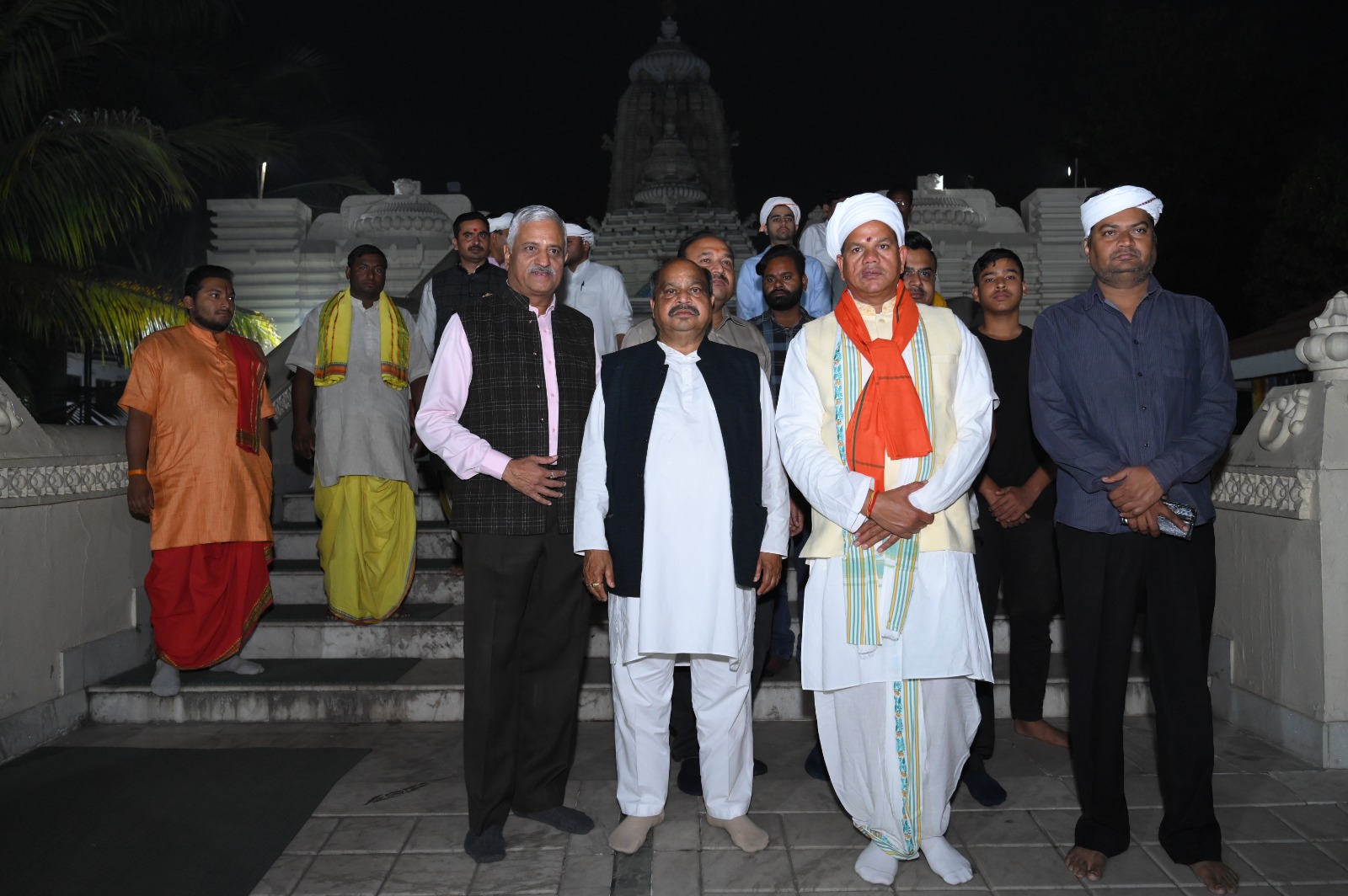 Rawatpura government reached Shri Jagannath temple located in Gayatri Nagar, Raipur North MLA Purandar Mishra, Raipur, Chhattisgarh, Khabargali.