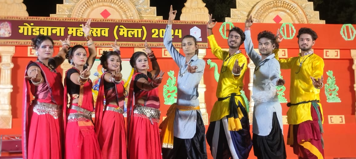 18-day Gondwana Mahotsav organized at BTI Ground, Ram Mandir Gate and Ram Darbar built on the lines of Ayodhya, Maa Pitambara Jan Seva Samiti, Raipur, The Rising Star Maruti Life Style, Chhattisgarh's folk singer Aaru, Khabargali.
