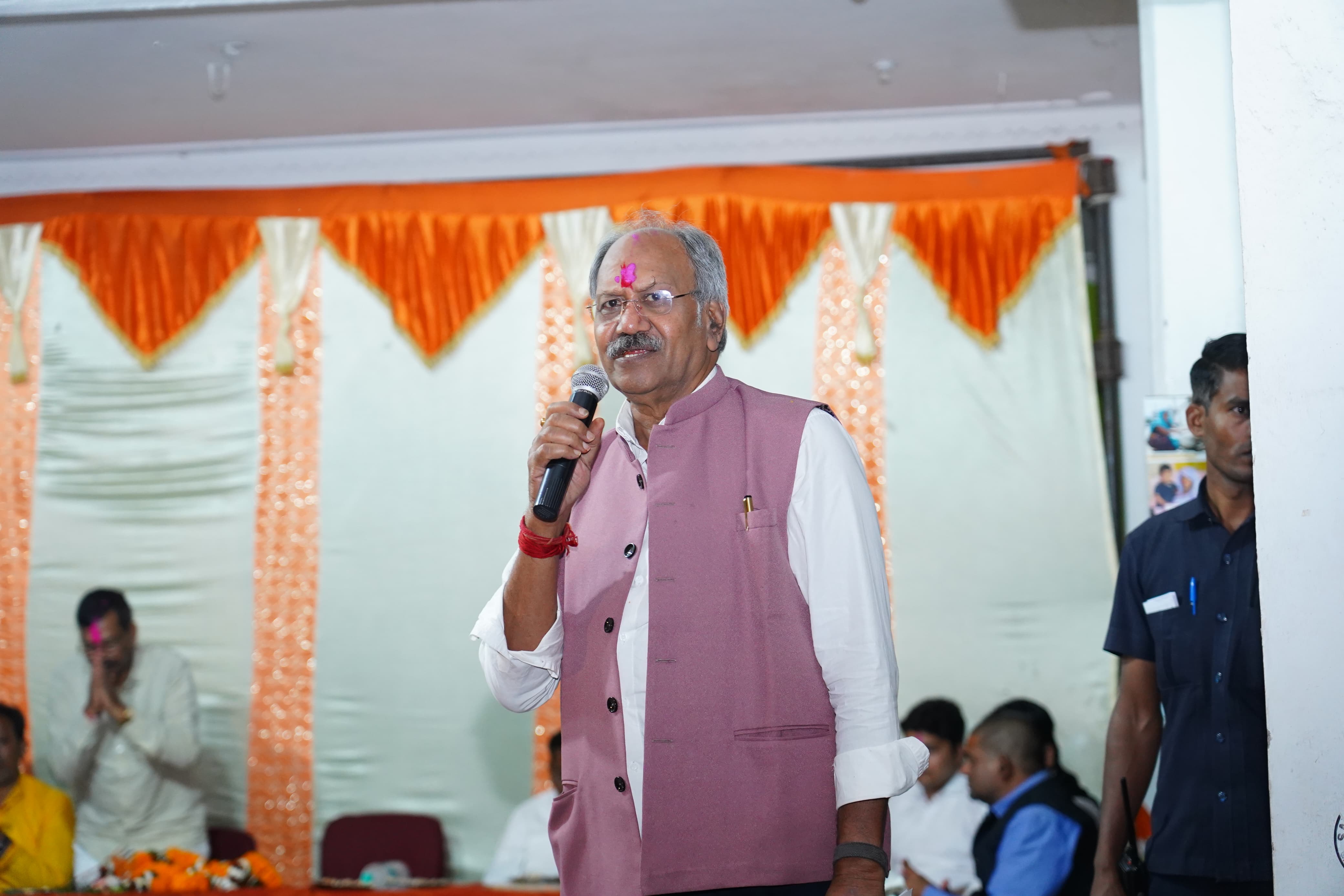 Prosperous villages will create a developed India, Senior Minister Brijmohan Agarwal, Gaon Chalo Abhiyan, Brijmohan Agarwal (1646), BJP, Chhattisgarh, Khabargali