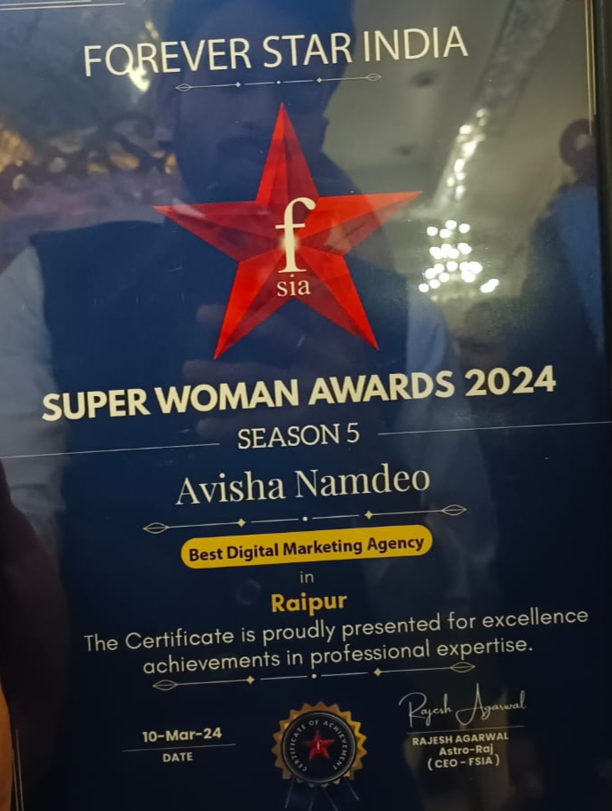 Chhattisgarh Raipur's Avisha Namdev gets award for 'Best Digital Marketing', Award Ceremony Super Woman and Super Hero Award 2024 Season 5, Khabargali