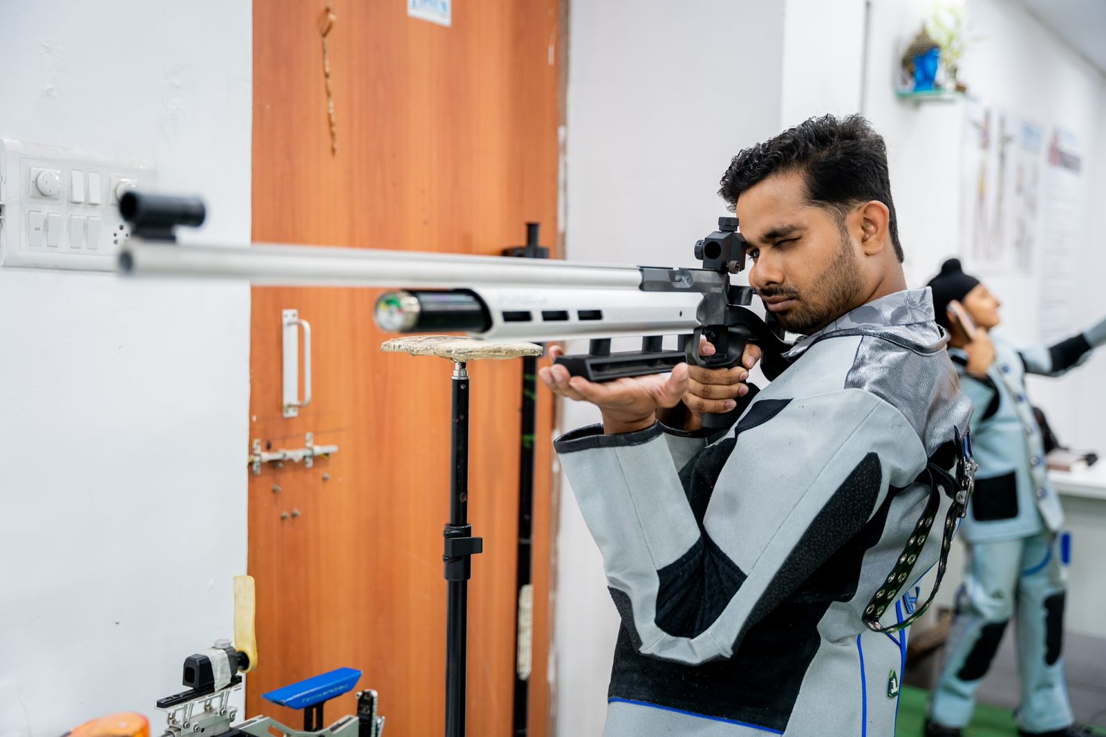 Summer camp of shooting sports of Top Gun Academy at Subhash Stadium, Instructor Gopal Dubey, National-International Shooting Champion, Rifle-Pistol Olympic Grade, Air Rifle, Air Pistol, Chhattisgarh, Khabargali