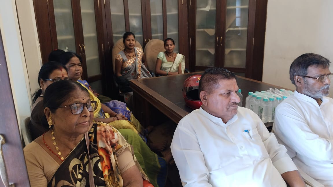 Pandit Vidyacharan Shukla supporters will put in all their efforts to get Manoj Singh Thakur the ticket from Raipur South Assembly and ensure his victory, Manoj Singh Thakur Advocate, former member of Chhattisgarh Labour Welfare Board, Raipur South Assembly, Khabargali