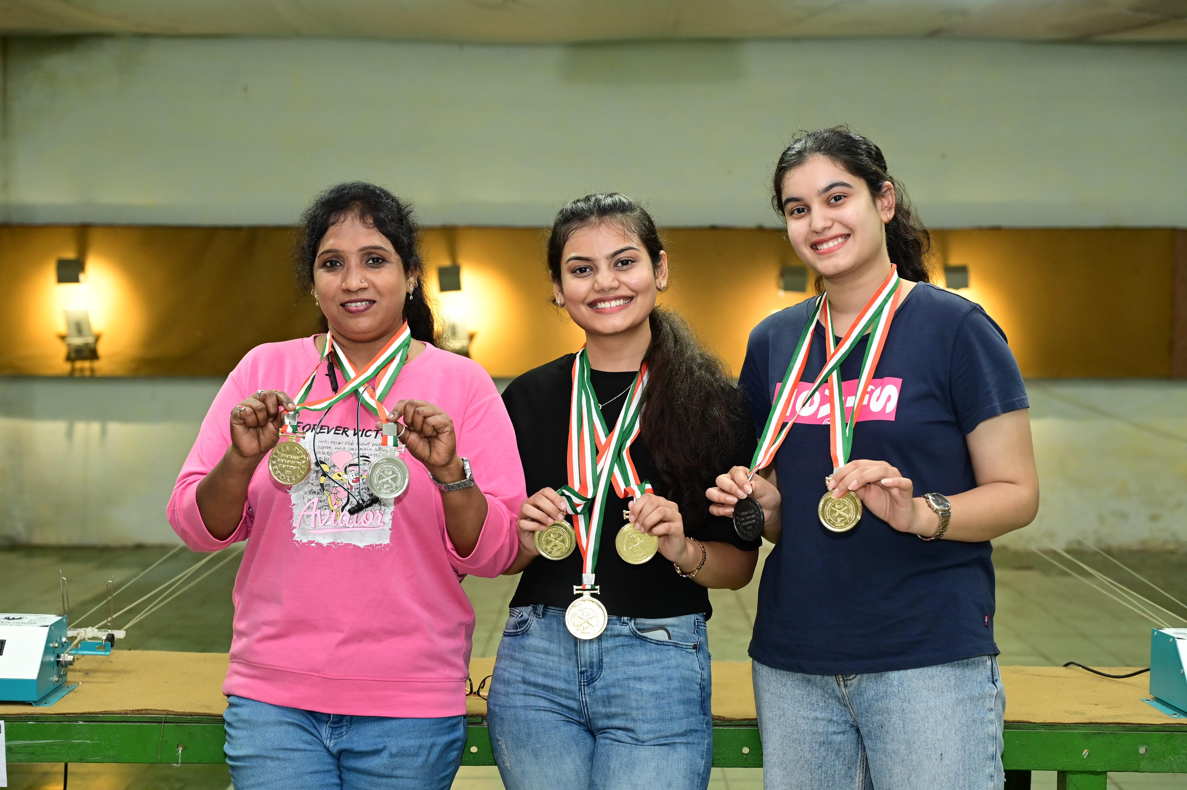 In the 23rd state level shooting competition, more than 40 shooters of Topgun Shooting Academy have been selected for the pre-national shooting competition by winning medals in different categories, Chhattisgarh Rifle Association, Asansol, Sports Minister Tank Ram Verma, Raipur, Chhattisgarh, Khabargali