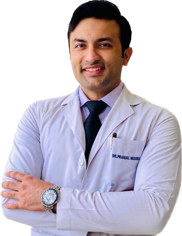Young man's eye damaged by laser light during immersion procession. High power laser light is harmful for eyes, Dr. Pranjal Mishra, eye and retina specialist of Medical College Raipur, Khabargali