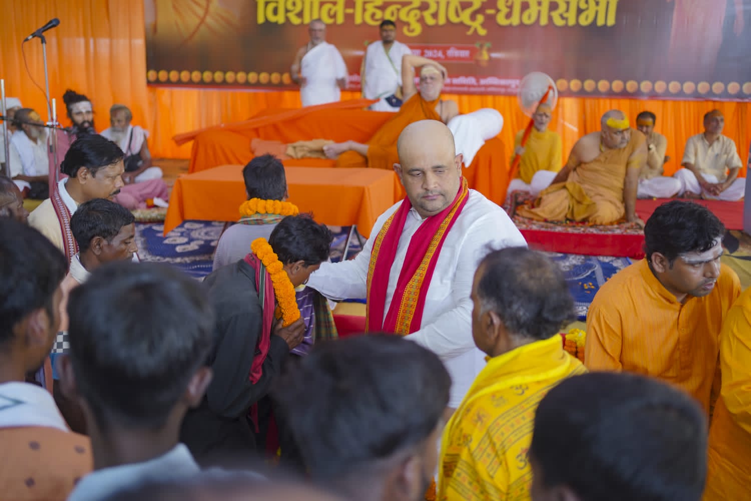  Prabal Pratap Singh Judeo, with the blessings of Srimajgadguru Shankaracharya of Puri Peeth, brought back 100 members of 22 families to Sanatan Dharma. Prabal Pratap Singh Judeo, with the blessings of Srimajgadguru Shankaracharya of Puri Peeth, brought back 100 members of 22 families to Sanatan Dharma. Ambikapur, Khabargali 