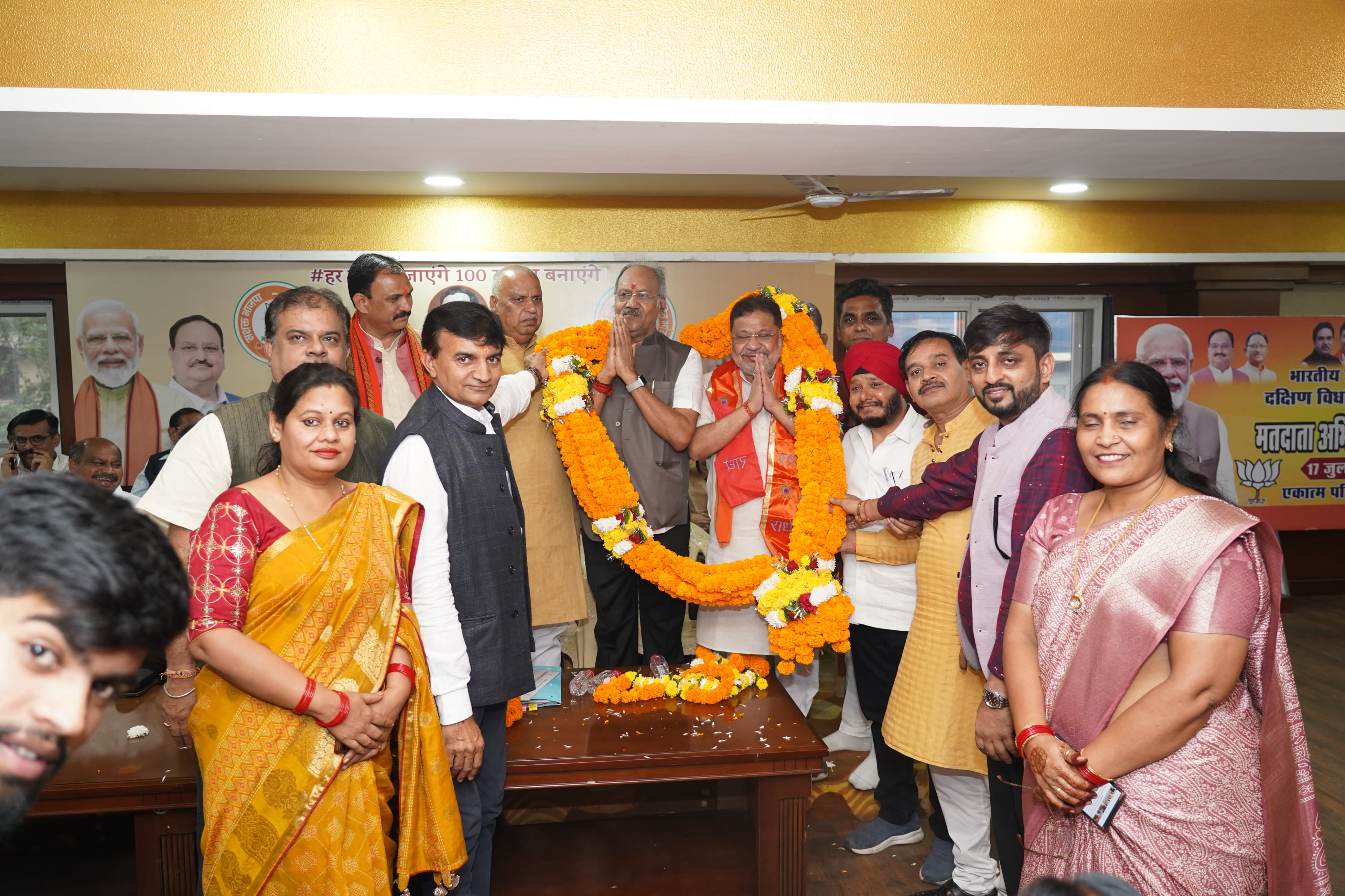 BJP is ready to make a record once again in Raipur South, MP Brijmohan filled enthusiasm among the workers, Khabargali