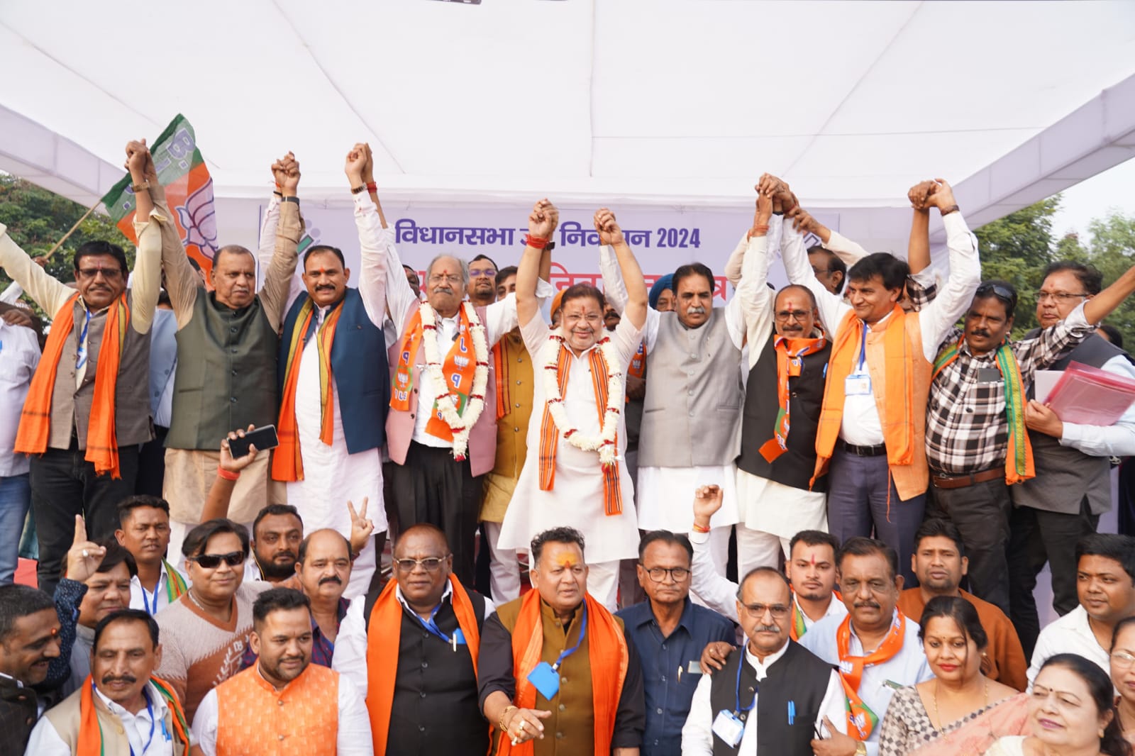 *दक्षिण उपचुनाव की प्रचंड जीत राज्य सरकार के कार्यों पर जनता की मुहर - विष्णुदेव साय*  https://khabargali.com/Article/dakasaina-upacaunaava-kai-paracanda-jaita-raajaya-sarakaara-kae-kaarayaon-para-janataa-kai   कांग्रेस उम्मीदवार को 46 हजार से अधिक मतों से हराया