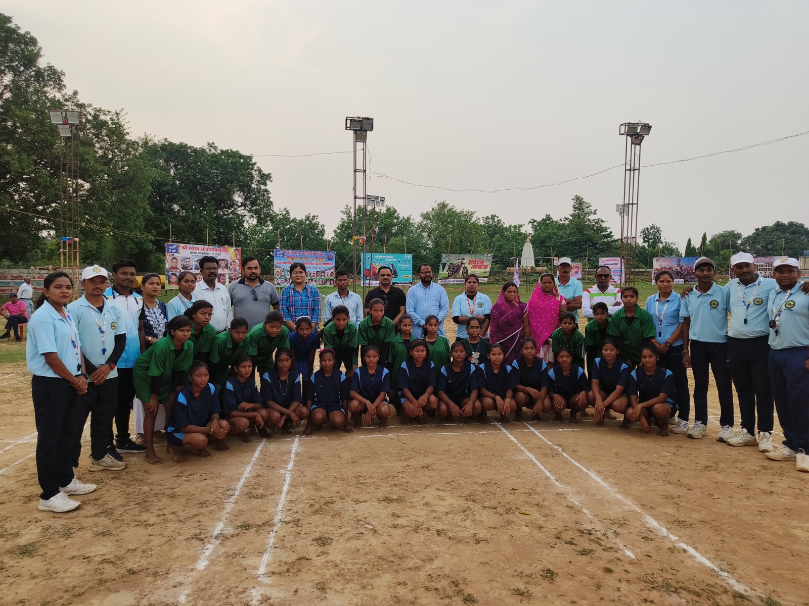 5th State Level Sub Junior Kho-Kho Competition organized in Raigarh with the support of Adani Foundation, more than 500 players participated, Durg district team won the title in girls category and Raipur district team won the title in boys category, Khabargali