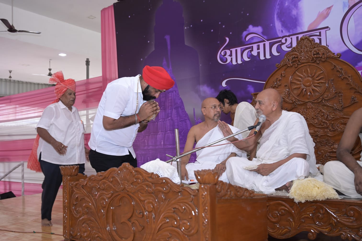 Minority Commission Chairman Amarjeet participated in Mangal Pravesh before Chaturmas of Jain community, Raipur Chhattisgarh Khabargali