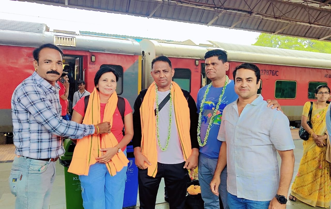 Jawahar Nagar Mandal president and in-charge leave for Amarnath Yatra with slogans of Bol Bam, Praneet Jain media in-charge, Jawahar Nagar Mandal, Raipur, Chhattisgarh, Khabargali