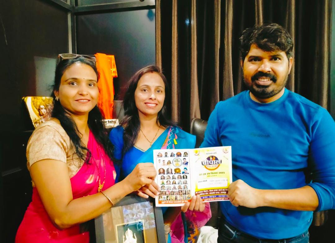 The historic 'Chaupal Raas Garba 2025' in Raipur kicks off with a bang, preparations pick up pace with the poster release; MP Brijmohan Agrawal and industrialist Rajesh Agrawal released the poster; the grand event will be held on 27, 28 and 29 September, Raipur, Chhattisgarh, Khabargali