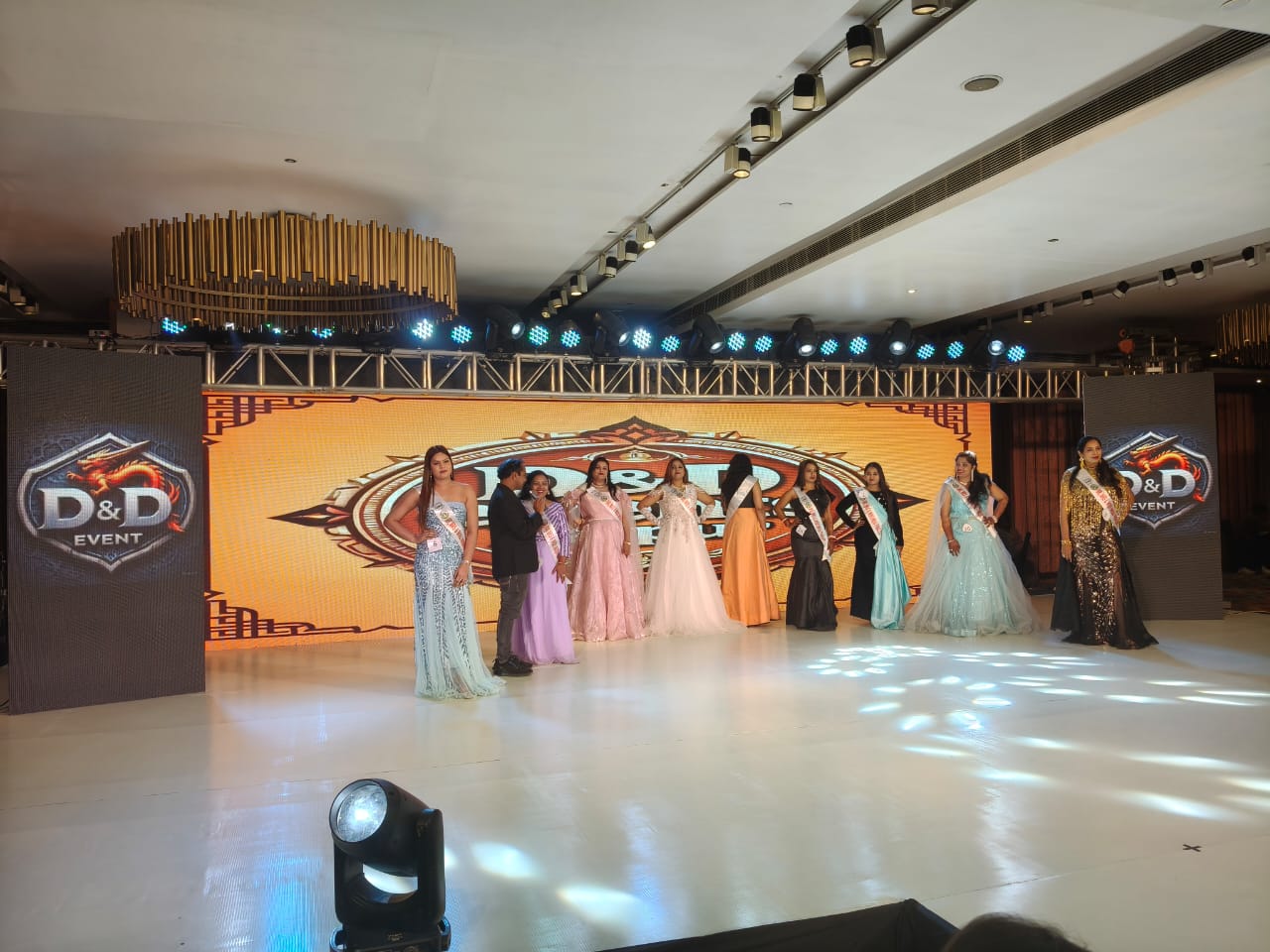 A grand celebration of 'Mr., Miss & Mrs. India 2025' and 'Bharat Gaurav Samman' was organised at Triton Hotel, Bollywood actress Mahima Chaudhary, Founder of VM Management & Securitas Jitendra Singh Chaudhary and Kavita Singh as chief guests, Raipur, Chhattisgarh, Khabargali