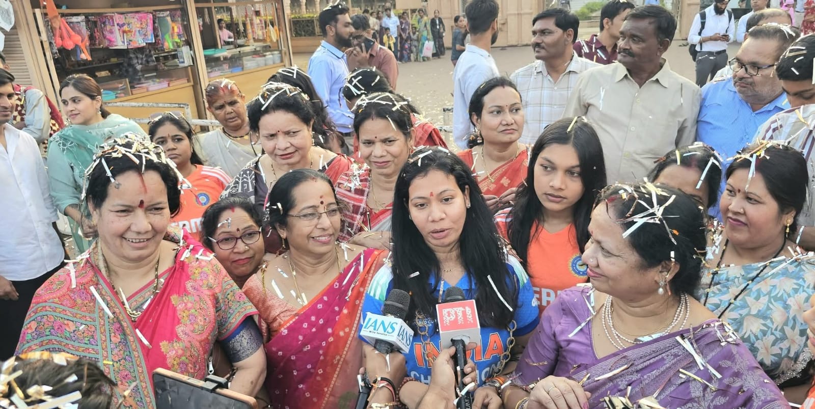 World champion Team India's physio Akanksha Satyavanshi received a grand welcome in Raipur, celebrations from Ram Mandir to Bharat Mata Chowk, Raipur, Chhattisgarh, Khabargali
