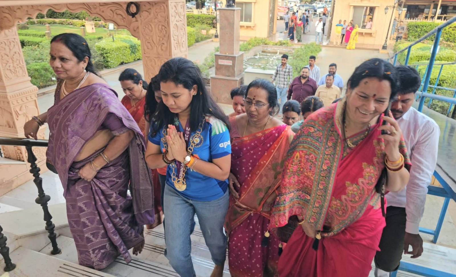 World champion Team India's physio Akanksha Satyavanshi received a grand welcome in Raipur, celebrations from Ram Mandir to Bharat Mata Chowk, Raipur, Chhattisgarh, Khabargali