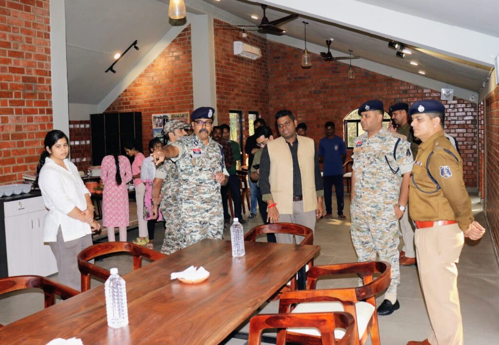 Pandum Cafe opens in Bastar, where every cup tells the story of Naxalism, Chhattisgarh, Khabargali