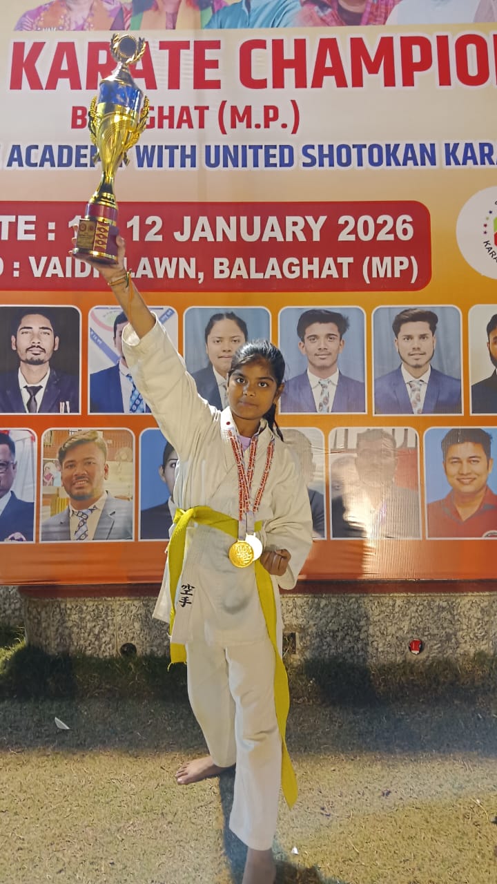 Vijay Vidya Mandir dominates the National Karate Championship held in Balaghat; Roop, Anushka, and Manish win gold medals, while Ishwar and Neeraj Suna secure silver medals. Vijay Vidya Mandir High School, Raipur, Principal Sushma Dubey, Chhattisgarh, Khabargali.