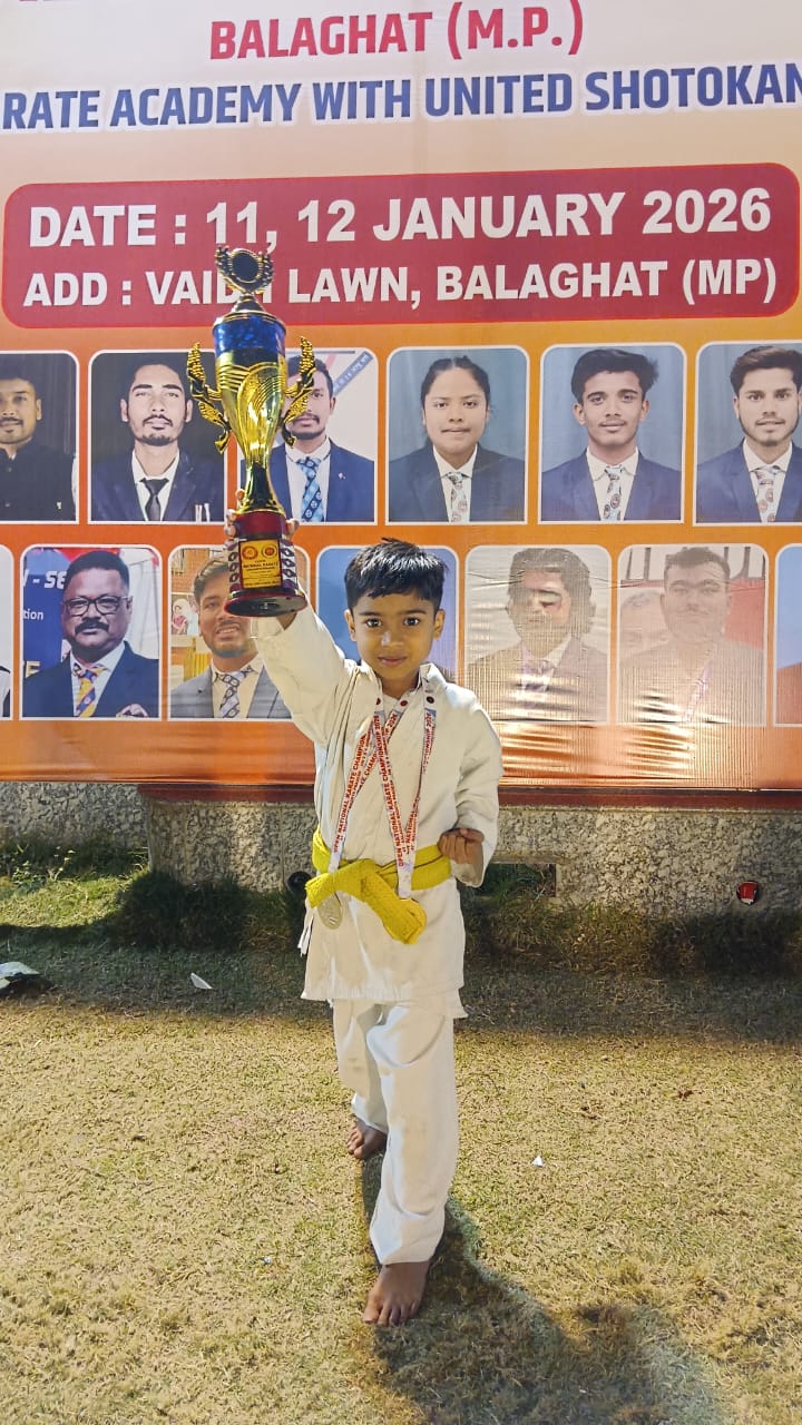 Vijay Vidya Mandir dominates the National Karate Championship held in Balaghat; Roop, Anushka, and Manish win gold medals, while Ishwar and Neeraj Suna secure silver medals. Vijay Vidya Mandir High School, Raipur, Principal Sushma Dubey, Chhattisgarh, Khabargali.