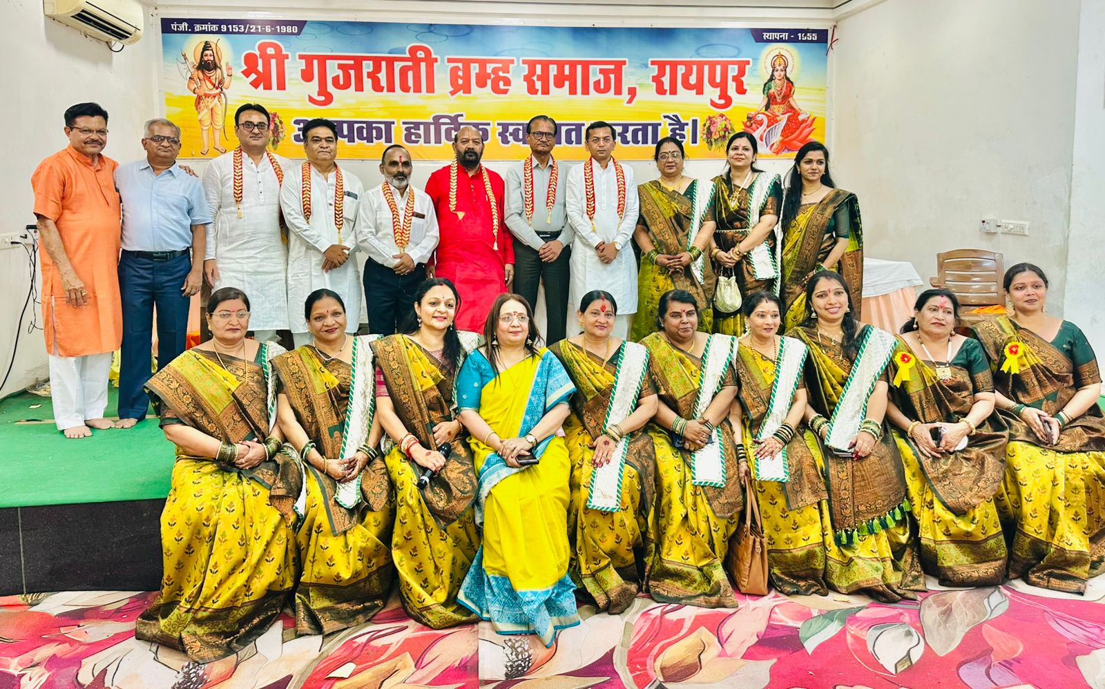 Raipur: 1400 married women performed collective Randal Mata puja, the confluence of devotion and power filled the New Timber Market with reverence, Chhattisgarh, Khabargali