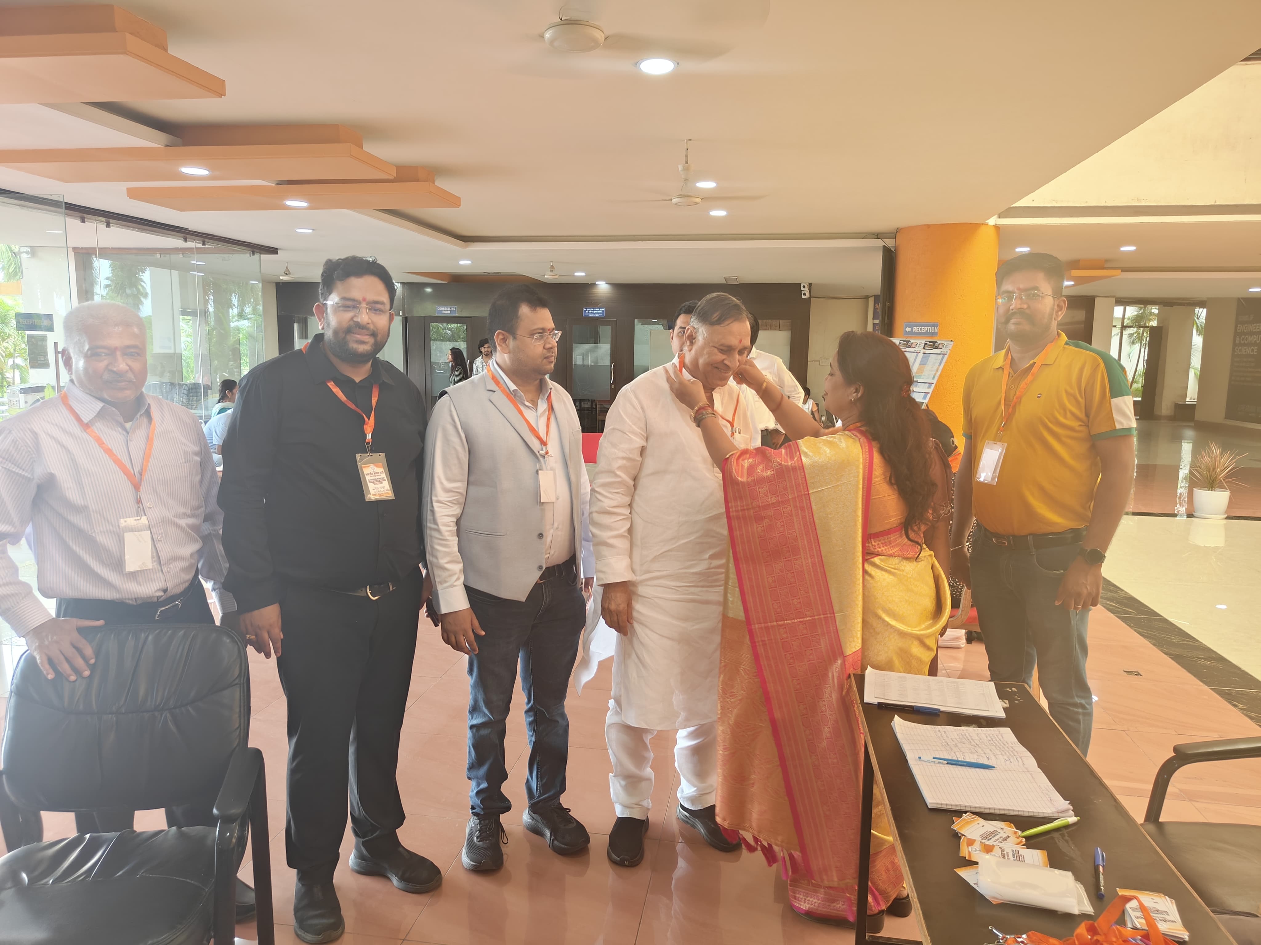 AI Revolution and Education: Lokesh Kavadiya, Chairman of Chhattisgarh Handicapped Finance and Development Corporation, said in the Artificial Intelligence Workshop organized at Raipur Anjaneya University – “Artificial Intelligence is the biggest power of the future” Raipur, Chhattisgarh Khabargali