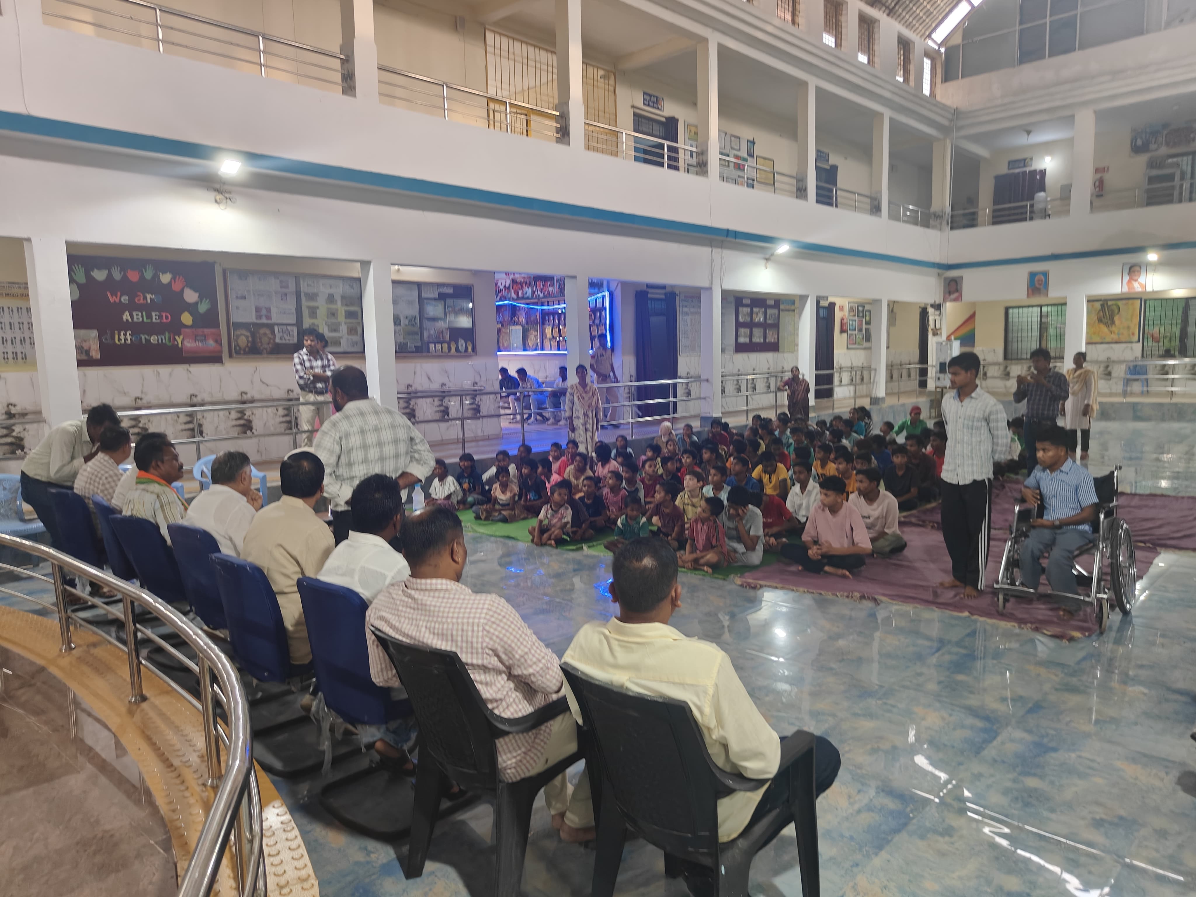 Chhattisgarh Handicapped Finance and Development Corporation Chairman Lokesh Kavadiya Aakar Disabled School Sukma Sukma News Artificial limbs for disabled children Chhattisgarh Handicapped Finance and Development Corporation Disabled Rehabilitation Sukma Education News Artificial Limb Scheme Chhattisgarh, Khabargali