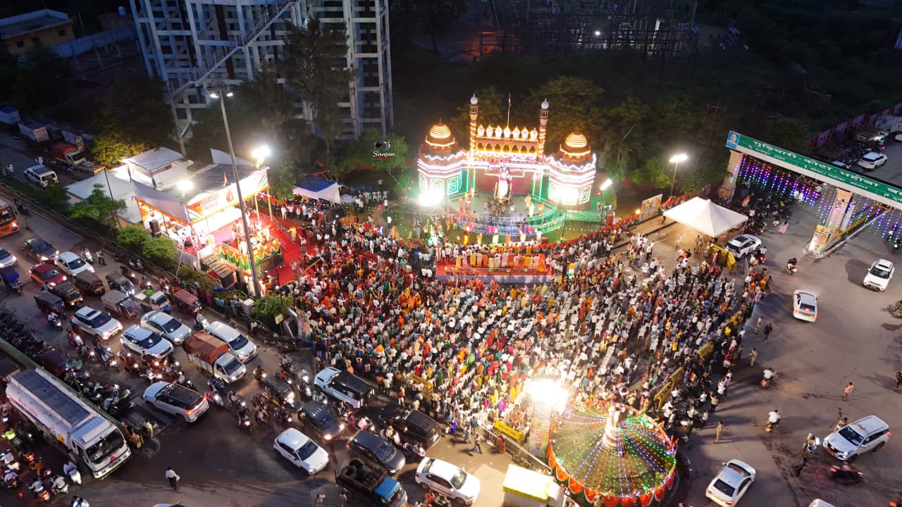 A deluge of tricolours in Raipur West: Thousands gathered, Bharat Mata Chowk reverberated with the aarti of 51 lamps, a massive caravan of tricolours led by MLA and former Cabinet Minister Rajesh Munat, BJP, Chhattisgarh News, Khabargali