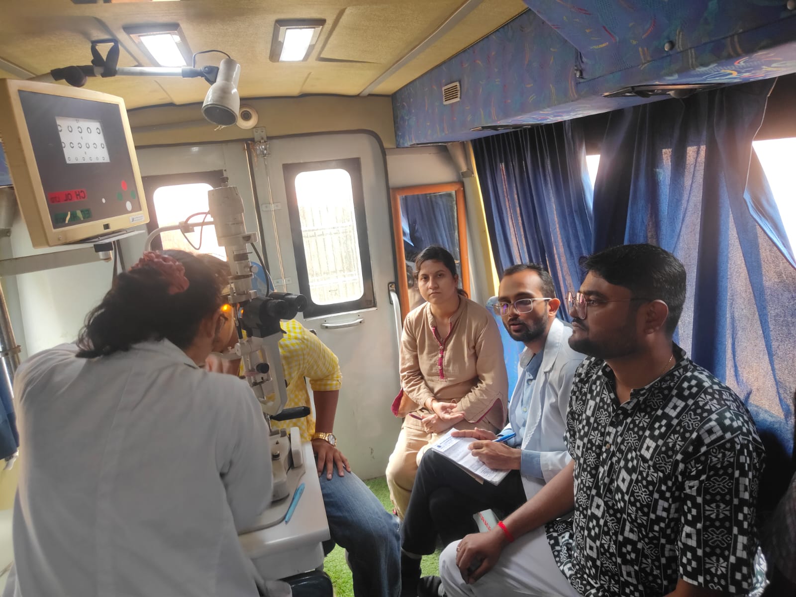 Raipur Press Club, Mahavir International Service Organization, Free Eye Check up, Eye Camp, Cataract Operation, Health, State Minister rank Lokesh Kavadiya, Raipur, Chhattisgarh, Khabargali
