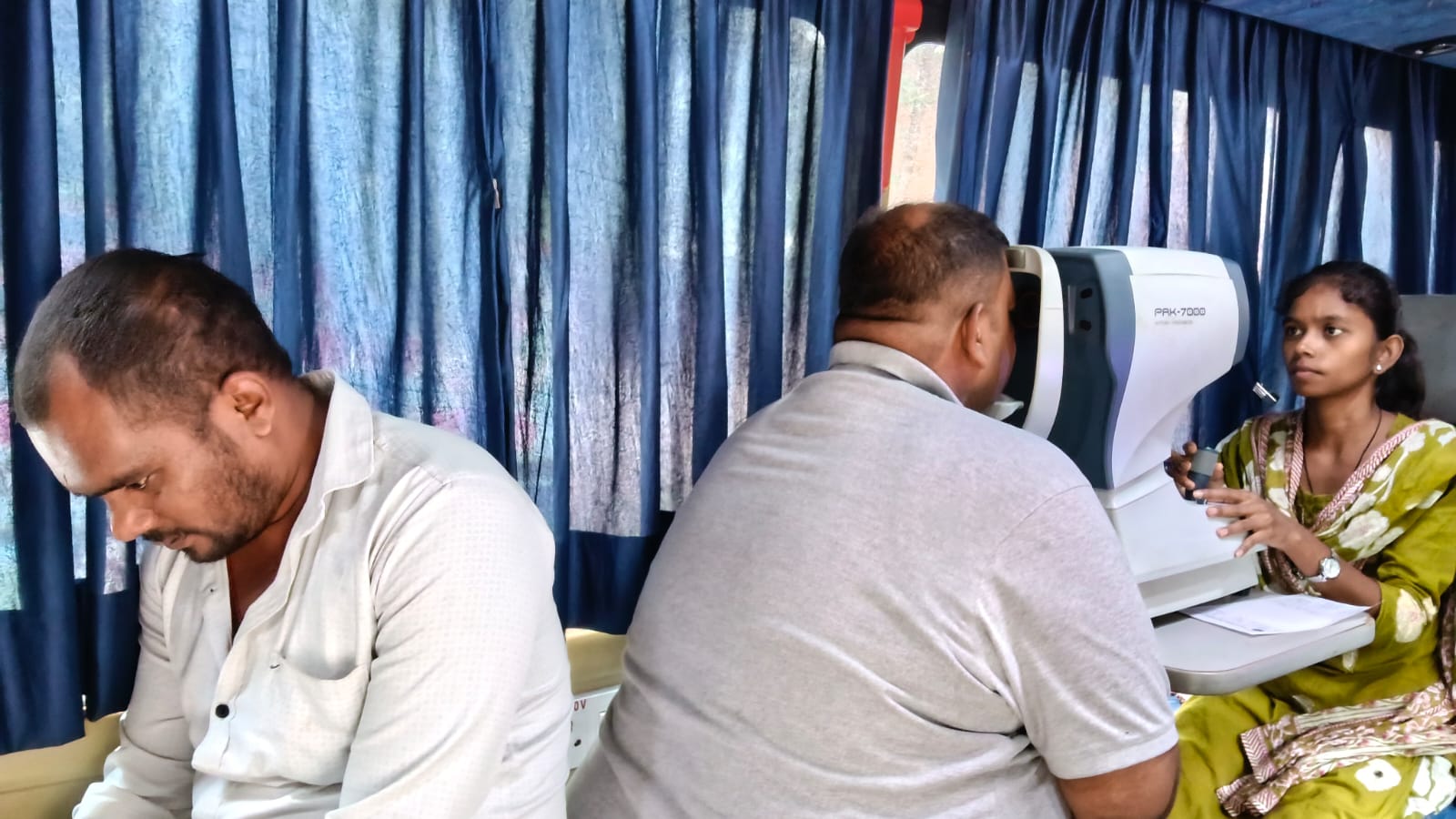 Raipur Press Club, Mahavir International Service Organization, Free Eye Check up, Eye Camp, Cataract Operation, Health, State Minister rank Lokesh Kavadiya, Raipur, Chhattisgarh, Khabargali