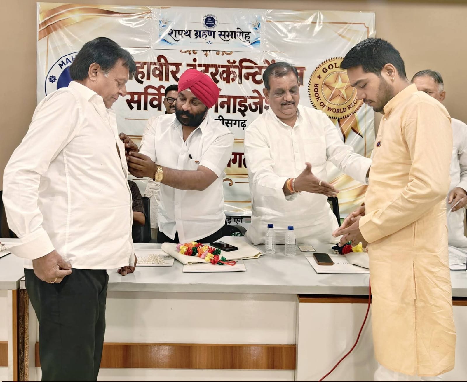 Mahavir Intercontinental Service Organisation, Lokesh Kavadia, Navneet Jha, Harendra Patel, Water Conservation Expert Ashish Sabu, Raipur, Chhattisgarh, Khabargali