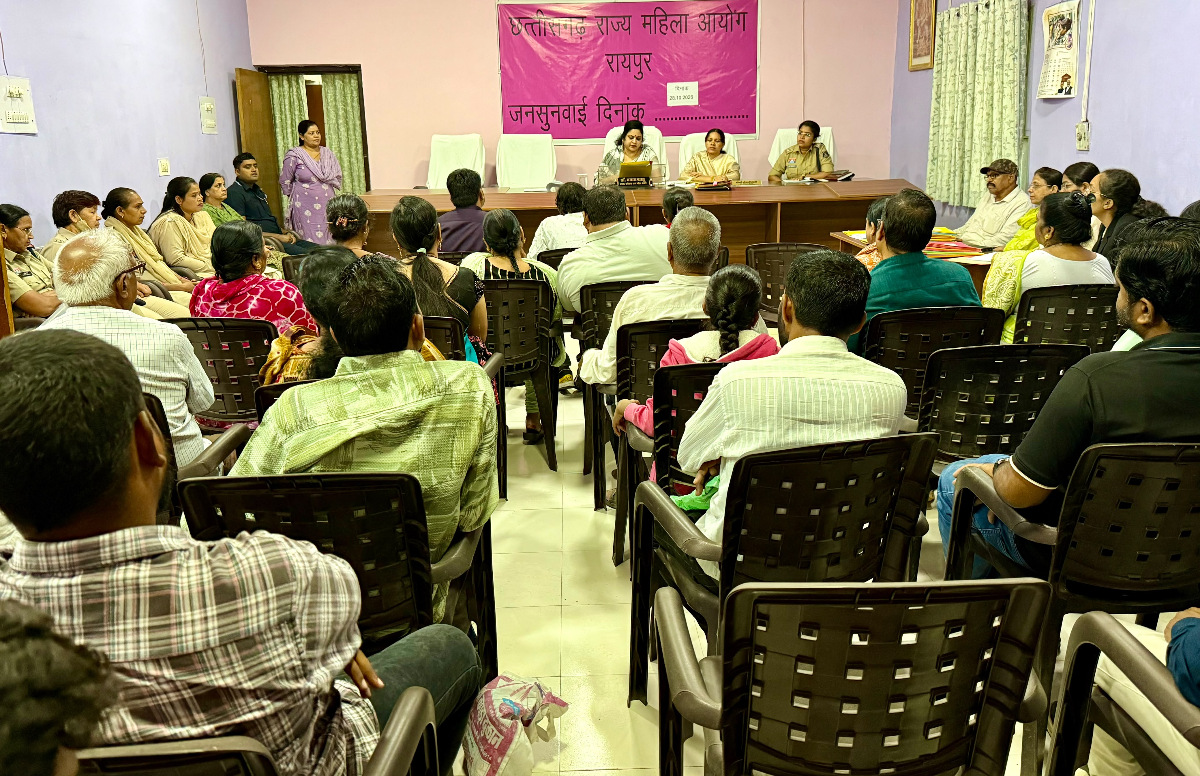 Chhattisgarh State Commission for Women, Dr. Mamta Sahu, Raipur public hearing, proceedings of the Women's Commission, complaints regarding harassment of women, Khabargali