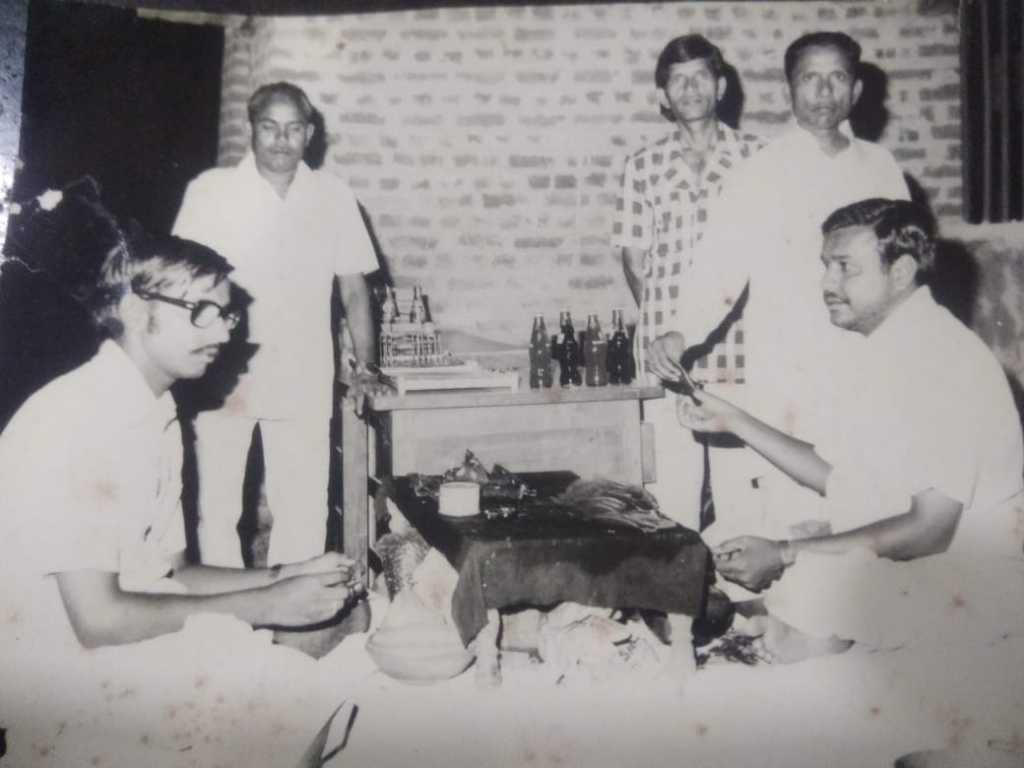 Banarsi Paan Shop, Bholenath Chaurasia, Vijay, Ajay Chaurasia, Corona, Died, Dubey Colony, Mova, Raipur, Chhattisgarh, Khabargali,