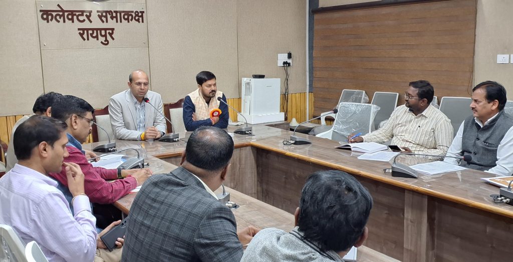 Dharsiwa MLA Anuj Sharma, Preparation for MLA Anuj Sharma to be honored at the national level as Dharsiwa Adarsh ​​Gram, Collector Dr. Sarveshwar Bhure, Raipur, Chhattisgarh, Khabargali