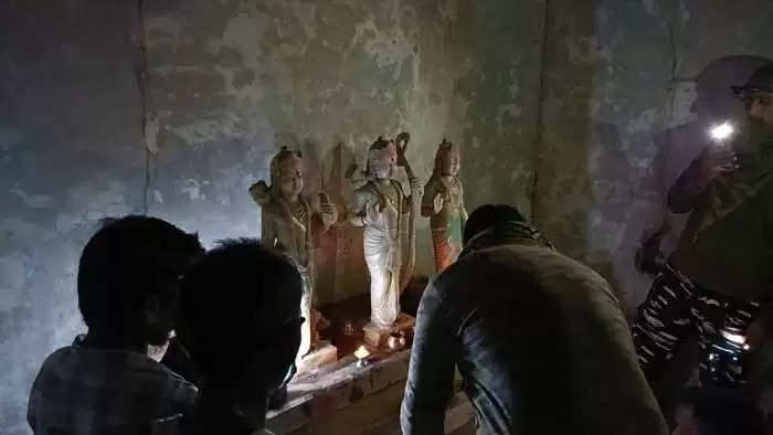 The doors of Shri Ram temple were closed for 21 years.. then a miracle happened, CRPF opened the Shri Ram temple which was closed by Naxalites, Keralapenda, Chhattisgarh, under Chintalnar police station area of ​​Naxal-affected Sukma district, Khabargali