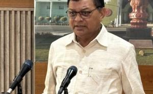 Industry and Labor Minister Lakhan Lal Devangan gave instructions to conduct special security checks of industries, Industry Minister met CM and had an in-depth discussion on Bemetara factory accident, Chhattisgarh, Khabargali