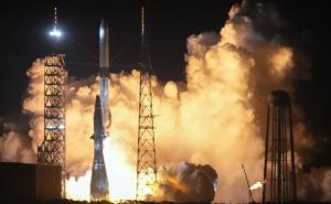 The world's largest rocket has been tested, and it will also take it to the Moon and Mars, and will be able to carry essential goods to other planets. Hindi latest news big News khabargali 