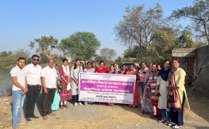 Mushroom cultivation provides a new direction for villagers – Adani Foundation initiative. Exposure visit held in Sivni village, 18 beneficiaries participated. Adani Foundation to support 100 women this year as well. Raigarh, Chhattisgarh, Khabargali.