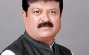 The decision to make lump sum payment of the difference in the amount of paddy sold before Holi is indicative of the sensitivity of the government, Sanjay Srivastava, Chairman of Civil Supplies Corporation, Chhattisgarh, Khabargali