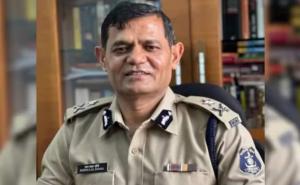 Breaking News: Senior IPS Officer Ratan Lal Dangi Suspended in Chhattisgarh; Government Takes Strict Action After Objectionable Photos Go Viral | Chhattisgarh | Khabargali