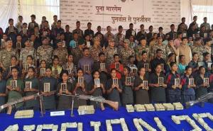 108 Maoists surrendered, including 44 women cadres; a reward of Rs 3.29 crore was announced. Raipur Chhattisgarh hindi news khabargali 