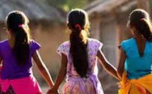 Three girls go missing from Raipur, family suspects kidnapping Raipur chhattisgarh big news khabargali  cg news raipur news cg big news khabargali 