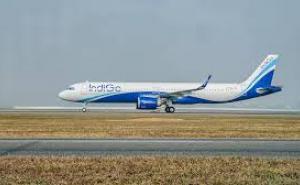  IndiGo flight makes emergency landing at Delhi airport, panic among passengers big news hindi news new delhi khabargali 