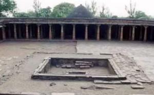 Indore High Court delivers historic verdict in Bhojshala case, recognizing it as a Hindu temple and granting Hindus the right to worship there hindi news latest khabargali 