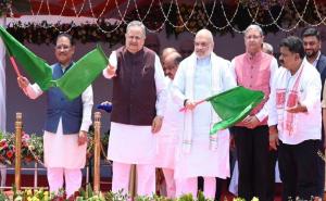 Dial 112 in Chhattisgarh gets 400 new vehicles, Union Home Minister Amit Shah flags them off raipur chhattisgarh hindi news khabargali 