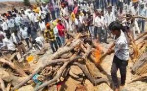 16 bodies were cremated together, leaving the village in mourning. hindi news latest news mp news khabargali 